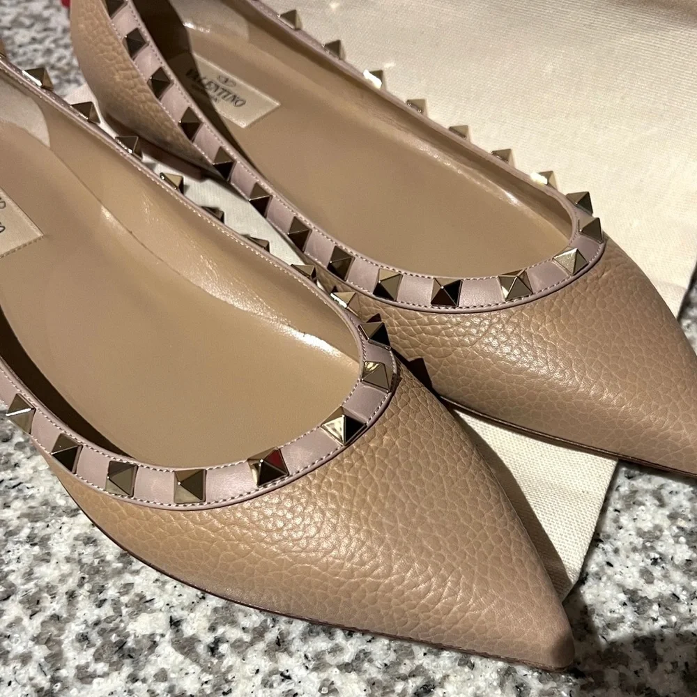 Valentino Garavani Nude Leather Rockstud Pointed Toe Flats with Pink Trim